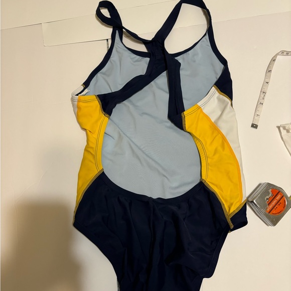 Nike Swimsuit Preowned size 10 - Picture 4 of 6